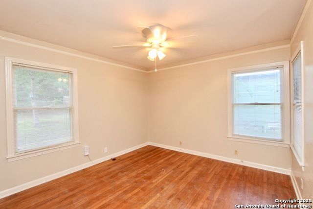 209 LYMAN DR, Terrell Hills, TX 78209