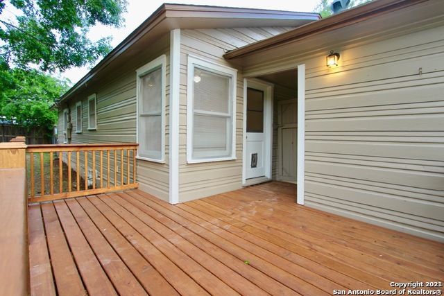 209 LYMAN DR, Terrell Hills, TX 78209