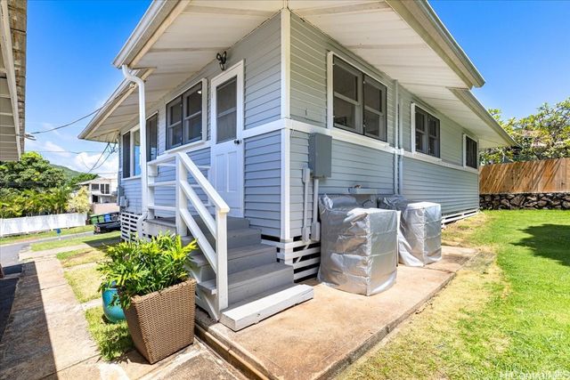 1410 Akamai Street, Kailua, HI 96734
