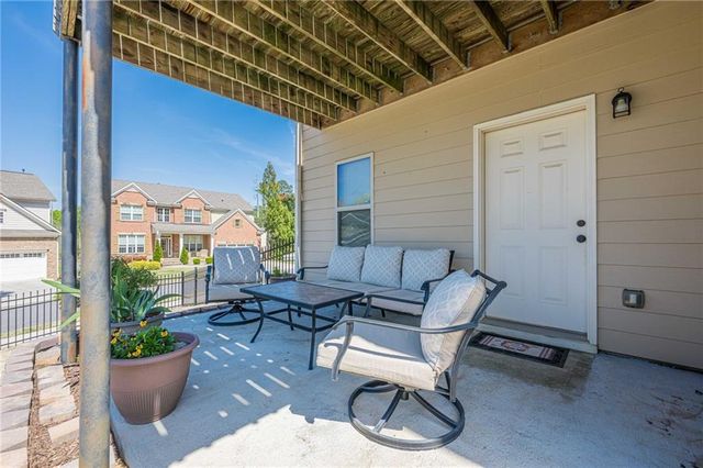 1060 Crescent Ridge Drive, Buford, GA 30518
