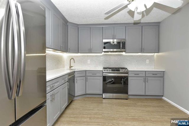 501 Quince Court, Mahwah, NJ 07430