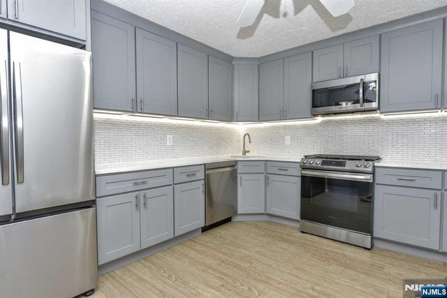 501 Quince Court, Mahwah, NJ 07430