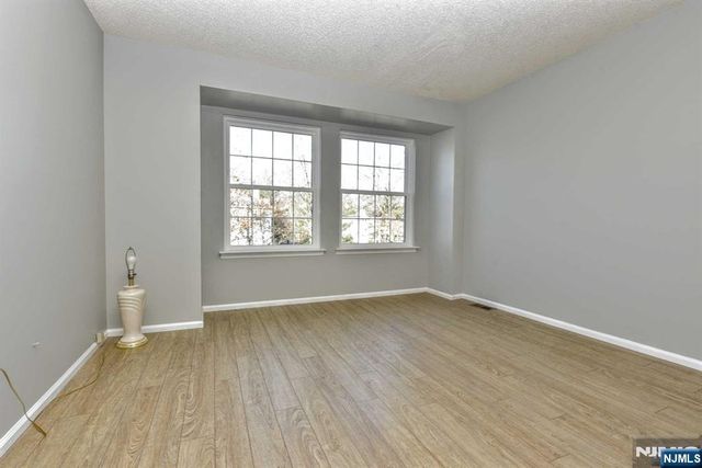501 Quince Court, Mahwah, NJ 07430