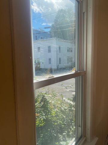 119 Madison 1, Fitchburg, MA 01420