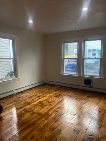 119 Madison 1, Fitchburg, MA 01420
