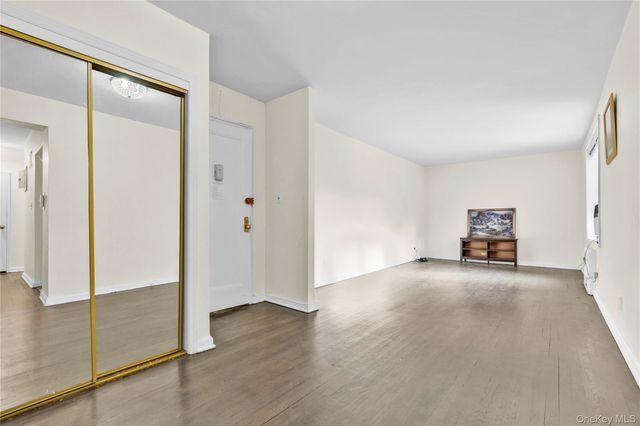27-10 Parsons Boulevard 2F, Flushing, NY 11354