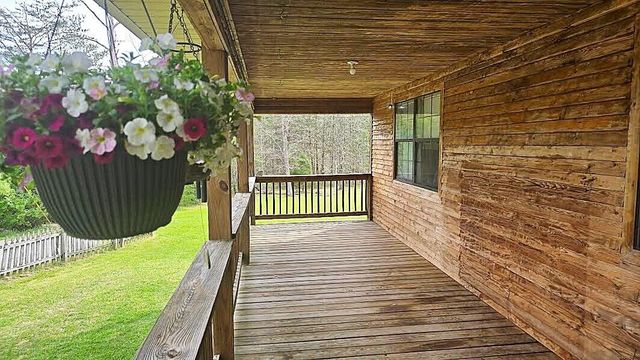 576 Laxton Road, Strunk, KY 42649