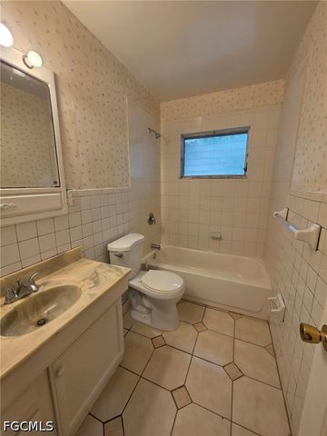 102 Connecticut RD, Lehigh Acres, FL 33936