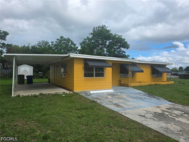 102 Connecticut RD, Lehigh Acres, FL 33936