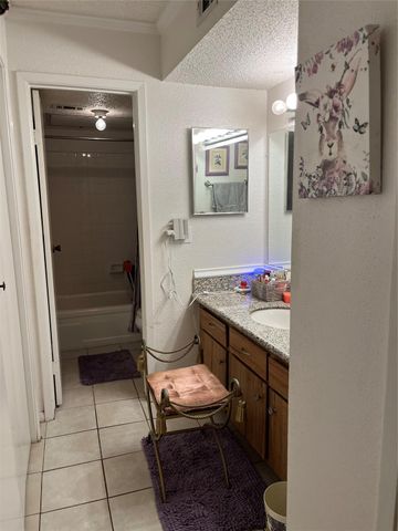 260 El Dorado Boulevard 2507, Houston, TX 77598