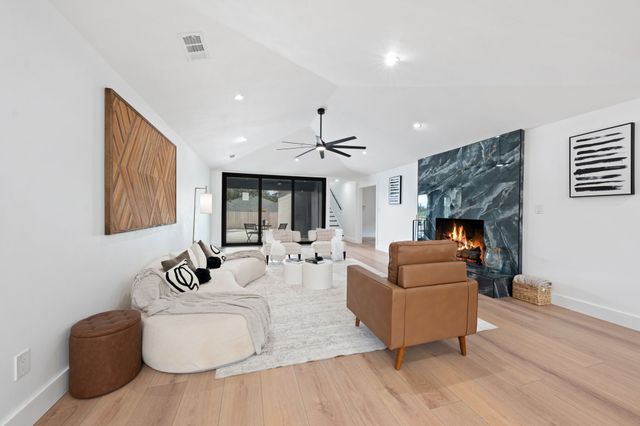 9648 Fallbrook Drive, Dallas, TX 75243
