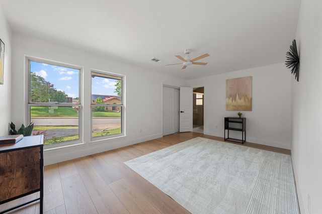 9648 Fallbrook Drive, Dallas, TX 75243