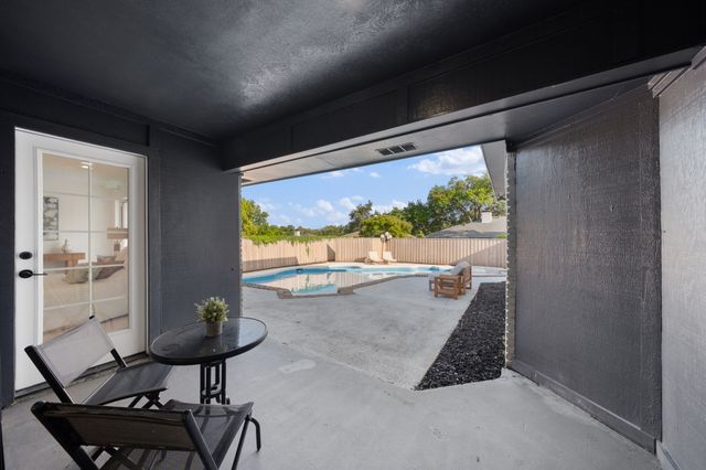 9648 Fallbrook Drive, Dallas, TX 75243
