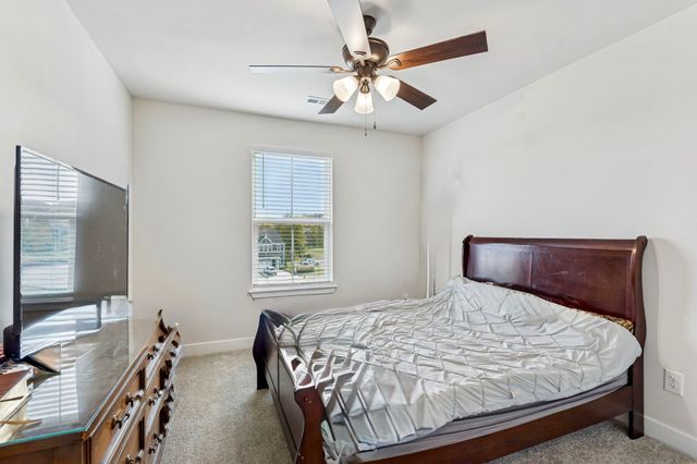 1807 Goldsberry Dr, Columbia, TN 38401