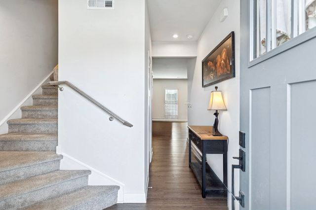 1807 Goldsberry Dr, Columbia, TN 38401