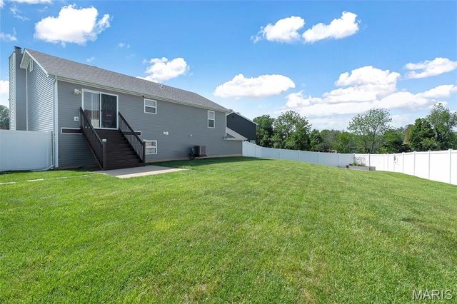 515 Hickory Post Drive, Wentzville, MO 63385