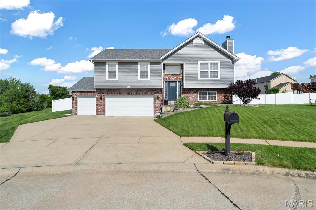 515 Hickory Post Drive, Wentzville, MO 63385