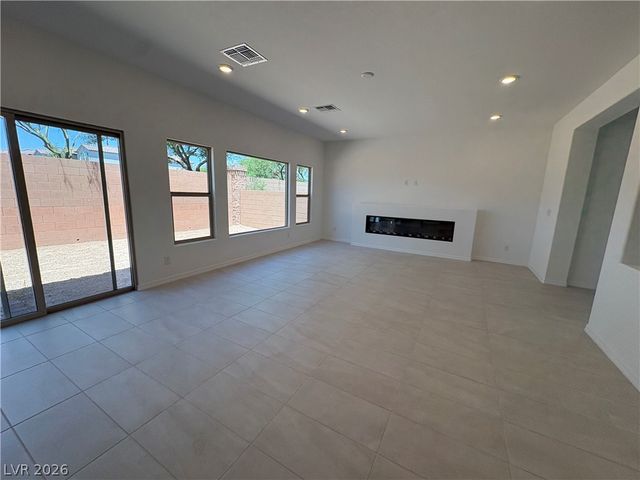 8677 Indigo Spring Road, Las Vegas, NV 89139
