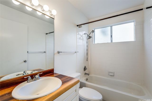 95-668 Wikao Street J106, Mililani, HI 96789