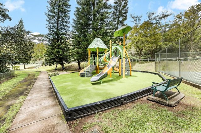 95-668 Wikao Street J106, Mililani, HI 96789