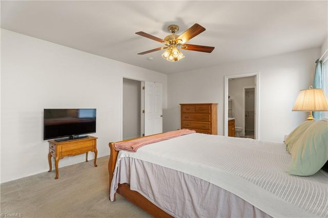 4439 Vernon Circle, Kernersville, NC 27284