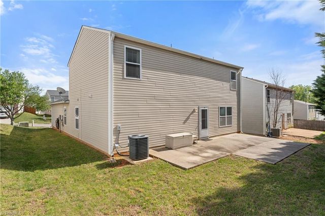 4439 Vernon Circle, Kernersville, NC 27284
