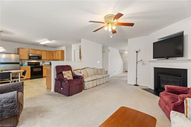 4439 Vernon Circle, Kernersville, NC 27284