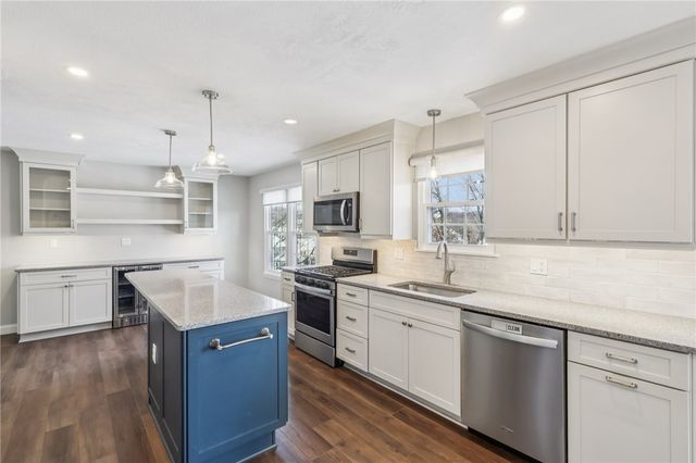 535 Pine Bluff Dr, Adams Twp, PA 16046