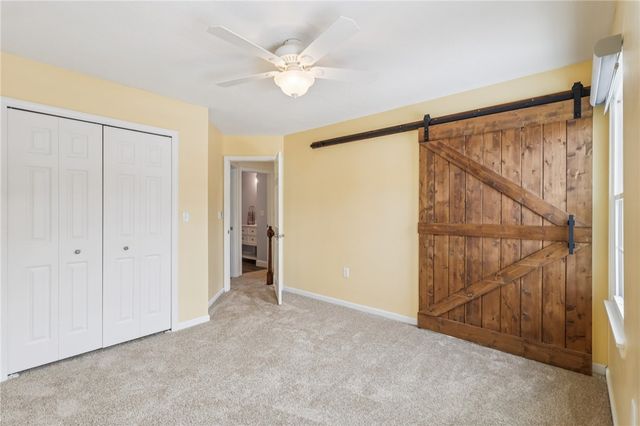 535 Pine Bluff Dr, Adams Twp, PA 16046