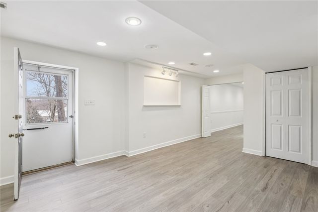 535 Pine Bluff Dr, Adams Twp, PA 16046