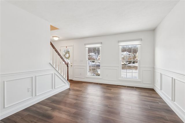 535 Pine Bluff Dr, Adams Twp, PA 16046