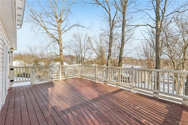 535 Pine Bluff Dr, Adams Twp, PA 16046