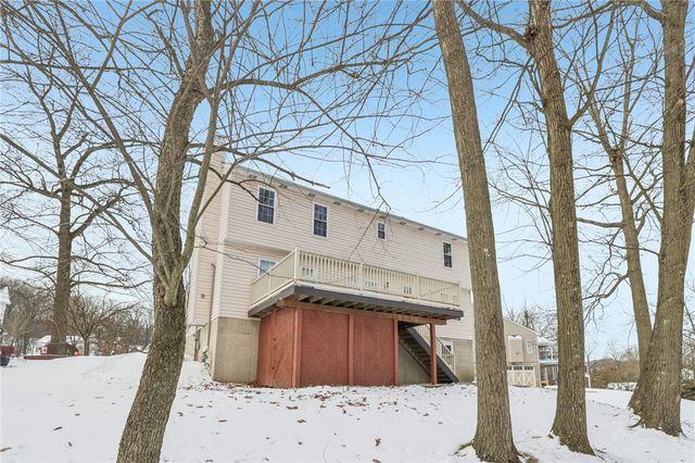 535 Pine Bluff Dr, Adams Twp, PA 16046