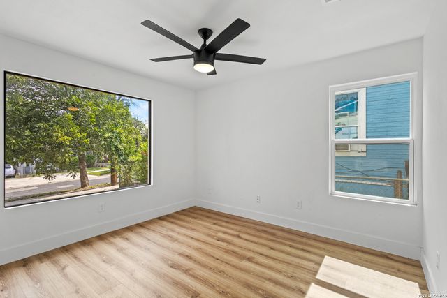334 Cooper St, San Antonio, TX 78210