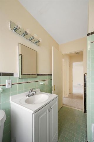 14960 Lindsay Street, Detroit, MI 48227