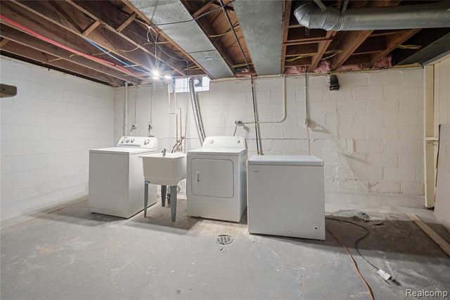 14960 Lindsay Street, Detroit, MI 48227