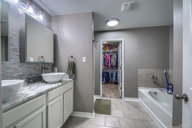 13408 Drop Seed, San Antonio, TX 78254