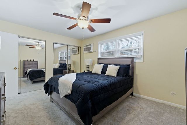 222 Washington Boulevard 105, Oak Park, IL 60302