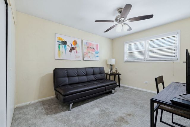 222 Washington Boulevard 105, Oak Park, IL 60302