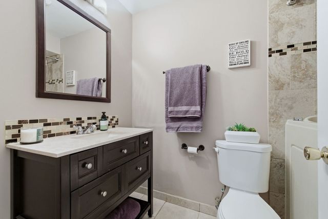 222 Washington Boulevard 105, Oak Park, IL 60302