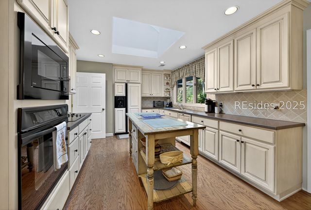 63 Oyster Reef Dr, Hilton Head Island, SC 29926