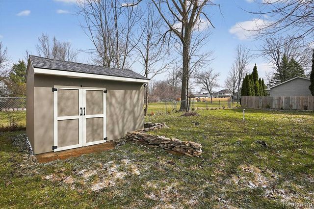 5214 Bloss Drive, Swartz Creek, MI 48473