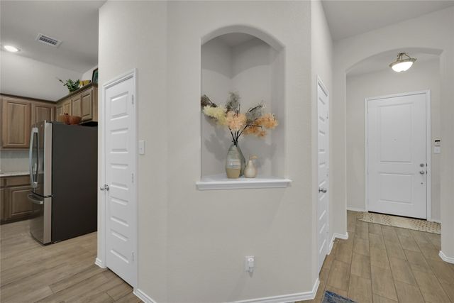 9824 Mescalbean Boulevard, Fort Worth, TX 76036