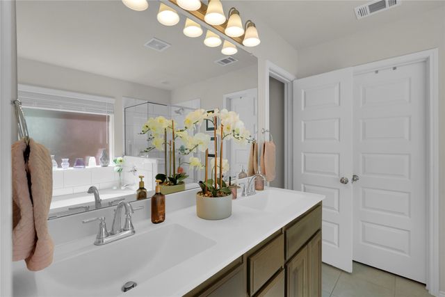 9824 Mescalbean Boulevard, Fort Worth, TX 76036