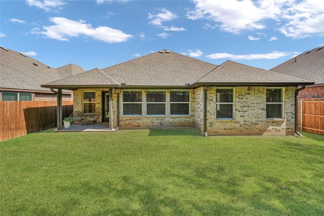 9824 Mescalbean Boulevard, Fort Worth, TX 76036