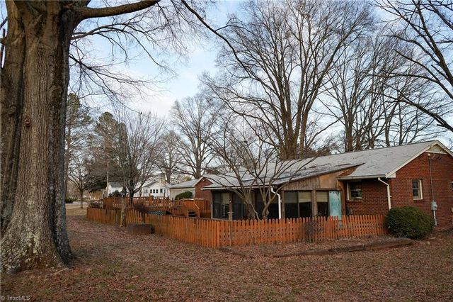 3180 Williston Road, Walkertown, NC 27051