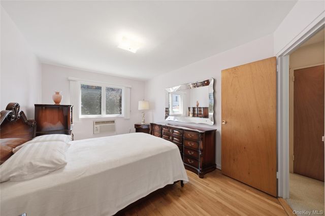 6669 73rd Place, Middle Village, NY 11379