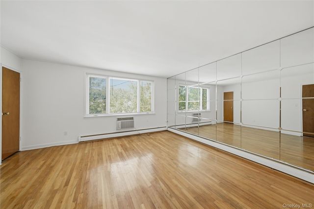 6669 73rd Place, Middle Village, NY 11379