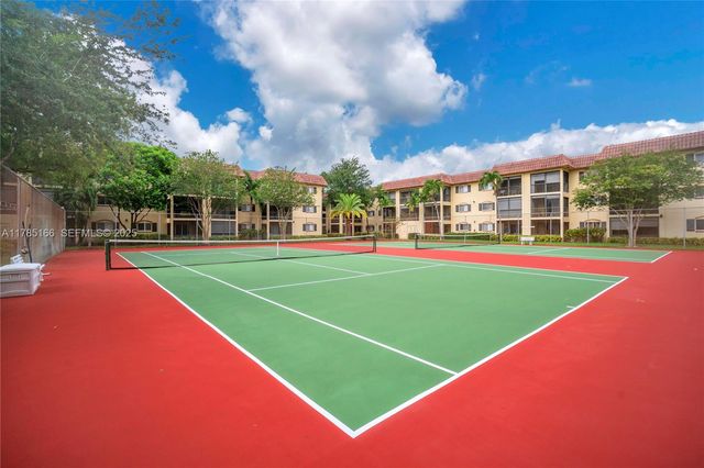 257 S Cypress Road 416, Pompano Beach, FL 33060
