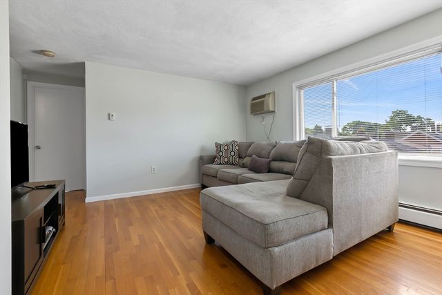 70 Mudge St 17, Lynn, MA 01902